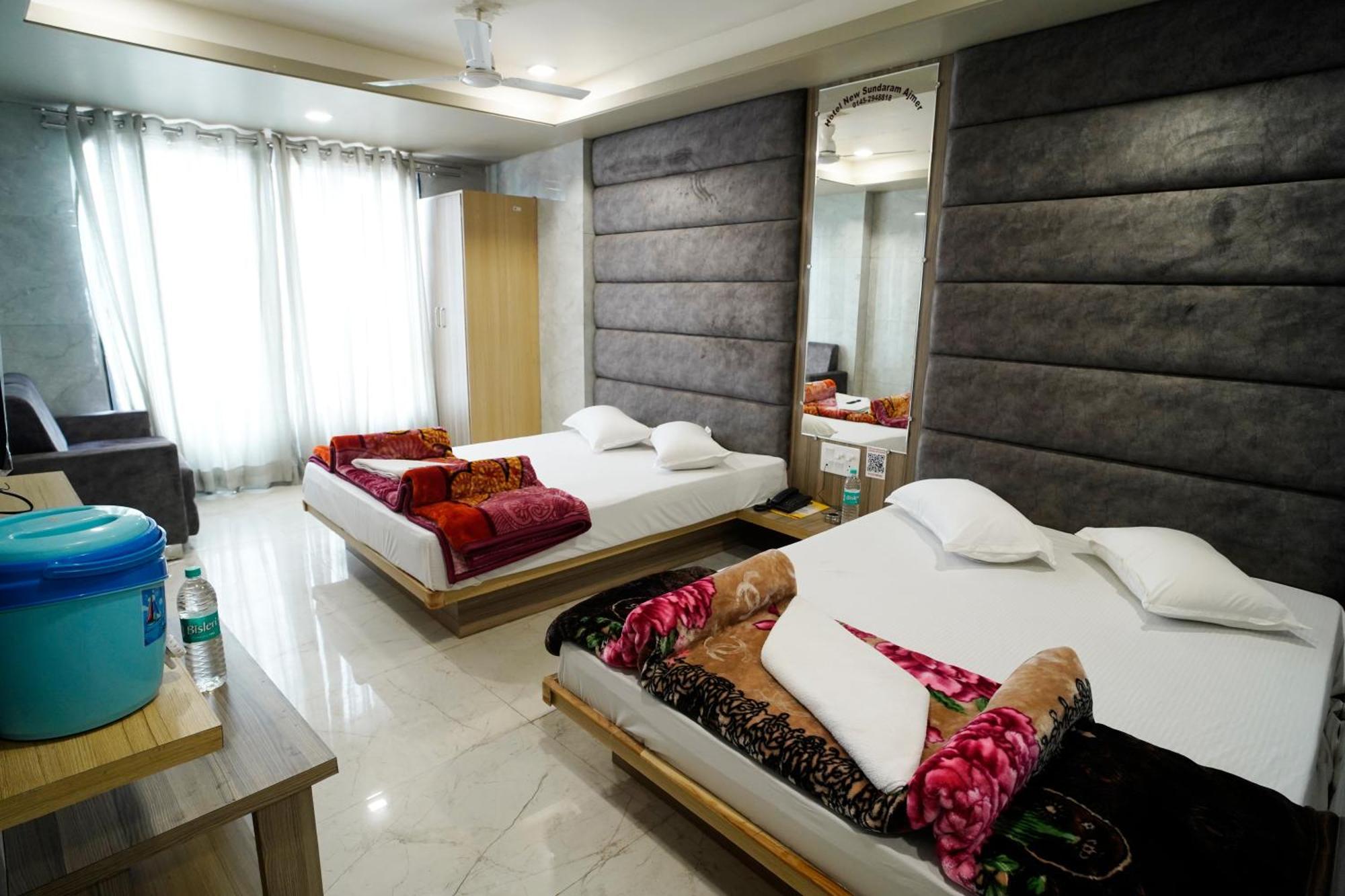 Hotel New Sundaram 150 Mtrs From Dargah Ajmer Exterior photo