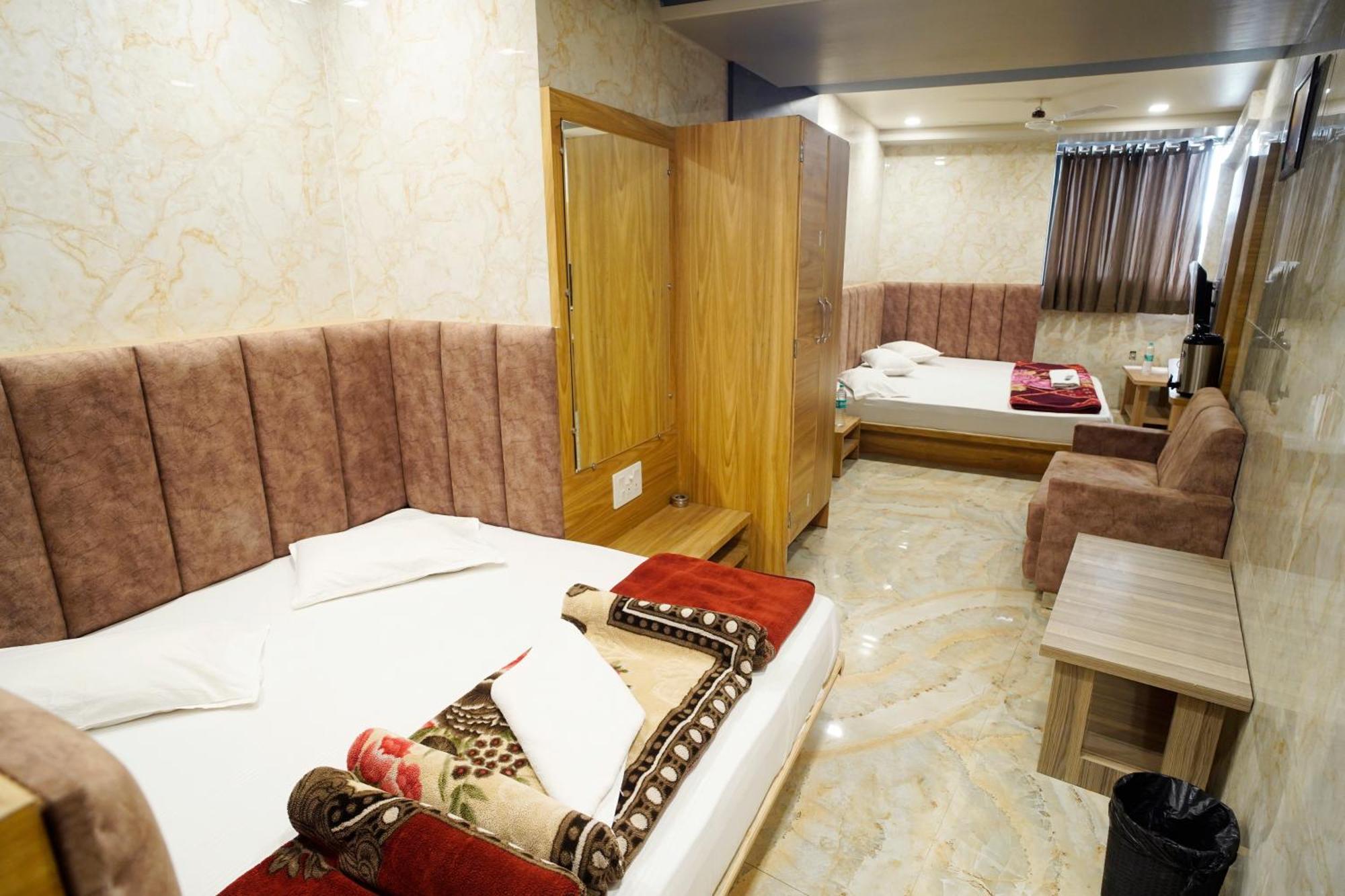 Hotel New Sundaram 150 Mtrs From Dargah Ajmer Exterior photo